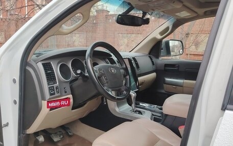 Toyota Tundra II, 2011 год, 4 600 000 рублей, 8 фотография