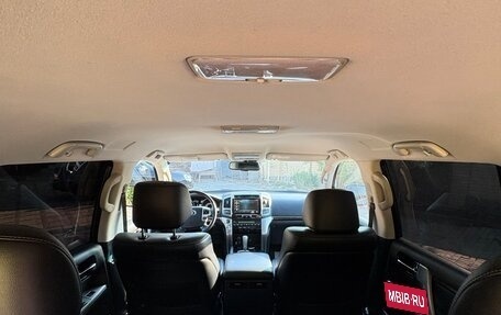 Toyota Land Cruiser 200, 2015 год, 4 600 000 рублей, 2 фотография