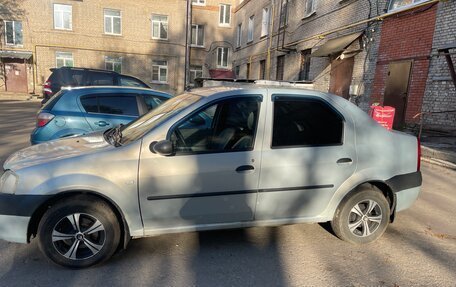 Renault Logan I, 2009 год, 305 000 рублей, 3 фотография