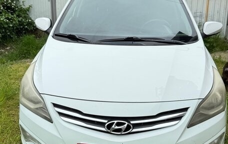 Hyundai Solaris II рестайлинг, 2014 год, 830 000 рублей, 2 фотография