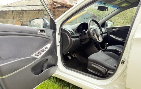 Hyundai Solaris II рестайлинг, 2014 год, 830 000 рублей, 9 фотография