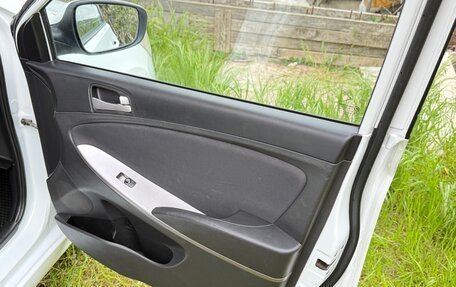 Hyundai Solaris II рестайлинг, 2014 год, 830 000 рублей, 19 фотография