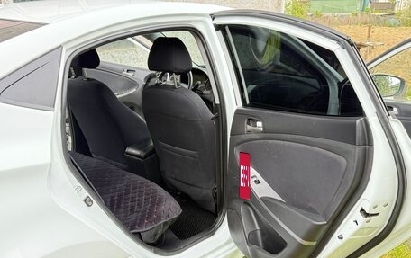 Hyundai Solaris II рестайлинг, 2014 год, 830 000 рублей, 22 фотография