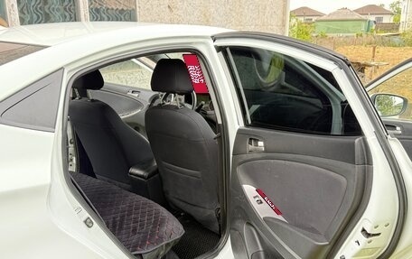 Hyundai Solaris II рестайлинг, 2014 год, 830 000 рублей, 21 фотография
