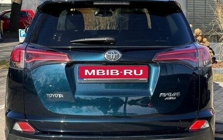 Toyota RAV4, 2018 год, 1 950 000 рублей, 27 фотография