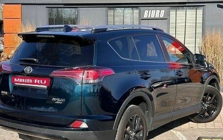 Toyota RAV4, 2018 год, 1 950 000 рублей, 37 фотография