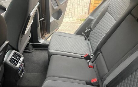 Volkswagen Tiguan II, 2018 год, 2 150 000 рублей, 8 фотография