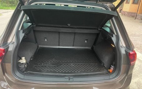 Volkswagen Tiguan II, 2018 год, 2 150 000 рублей, 9 фотография