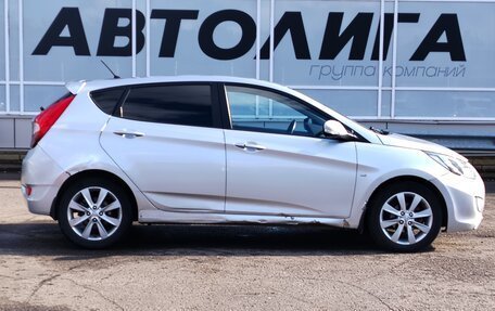 Hyundai Solaris II рестайлинг, 2012 год, 790 000 рублей, 3 фотография