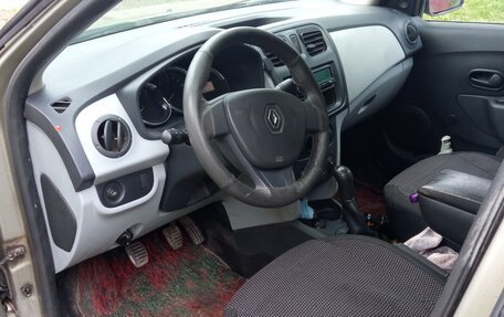 Renault Logan II, 2014 год, 550 000 рублей, 3 фотография