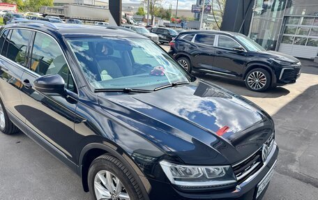 Volkswagen Tiguan II, 2017 год, 1 950 000 рублей, 4 фотография