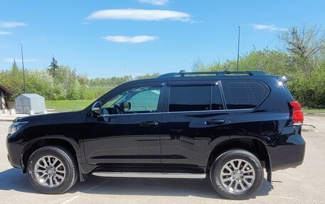 Toyota Land Cruiser Prado 150 рестайлинг 2, 2020 год, 5 400 000 рублей, 12 фотография