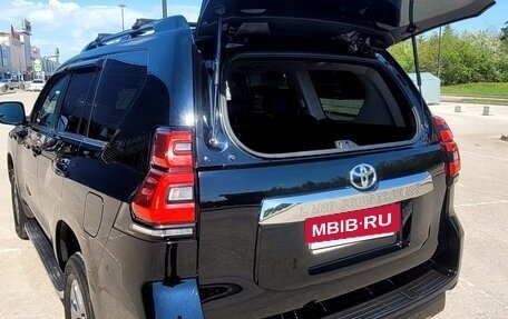 Toyota Land Cruiser Prado 150 рестайлинг 2, 2020 год, 5 400 000 рублей, 2 фотография