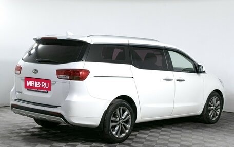 KIA Carnival III, 2018 год, 2 670 000 рублей, 5 фотография