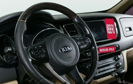 KIA Carnival III, 2018 год, 2 670 000 рублей, 18 фотография