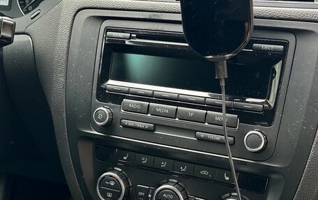 Volkswagen Jetta VI, 2013 год, 950 000 рублей, 1 фотография