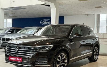 Volkswagen Touareg III, 2019 год, 3 850 000 рублей, 1 фотография