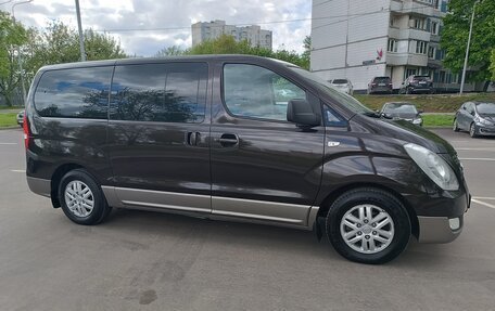 Hyundai Grand Starex Grand Starex I рестайлинг 2, 2015 год, 2 450 000 рублей, 6 фотография