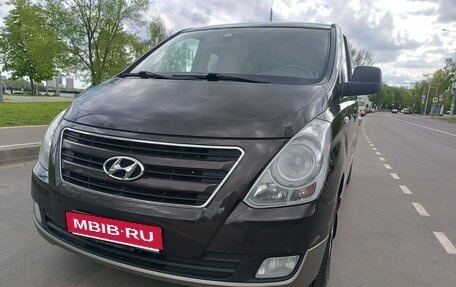 Hyundai Grand Starex Grand Starex I рестайлинг 2, 2015 год, 2 450 000 рублей, 3 фотография