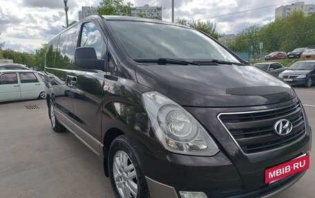 Hyundai Grand Starex Grand Starex I рестайлинг 2, 2015 год, 2 450 000 рублей, 5 фотография