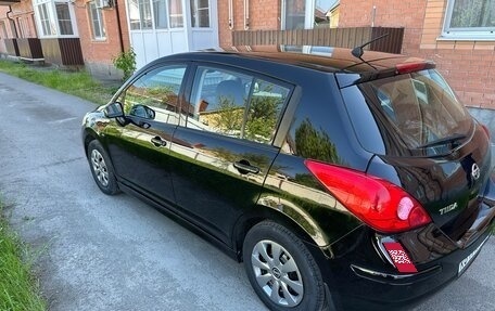 Nissan Tiida, 2010 год, 750 000 рублей, 3 фотография