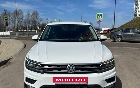 Volkswagen Tiguan II, 2018 год, 2 350 000 рублей, 5 фотография