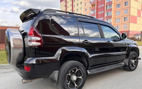 Toyota Land Cruiser Prado 120 рестайлинг, 2005 год, 2 420 000 рублей, 2 фотография