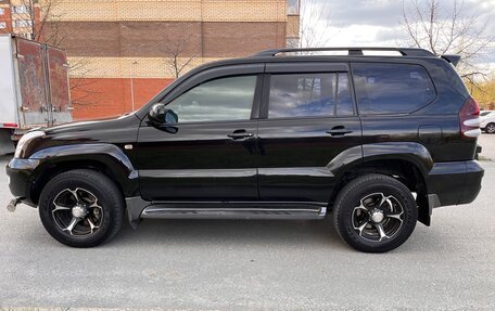 Toyota Land Cruiser Prado 120 рестайлинг, 2005 год, 2 420 000 рублей, 6 фотография