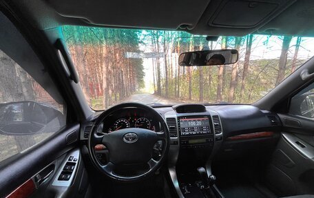 Toyota Land Cruiser Prado 120 рестайлинг, 2005 год, 2 420 000 рублей, 19 фотография