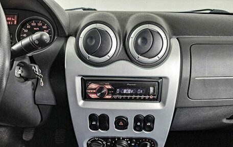 Renault Sandero I, 2013 год, 560 000 рублей, 18 фотография