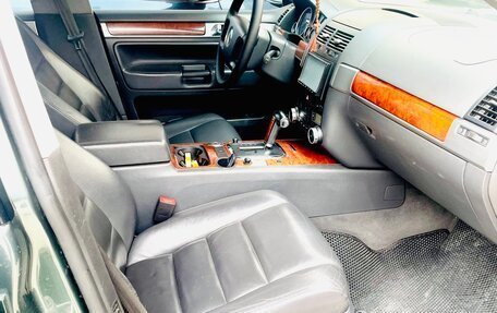 Volkswagen Touareg III, 2004 год, 1 230 000 рублей, 14 фотография