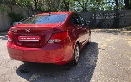 Hyundai Solaris II рестайлинг, 2016 год, 1 400 000 рублей, 19 фотография