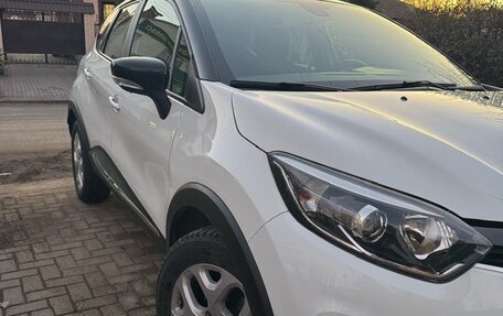 Renault Kaptur I рестайлинг, 2016 год, 1 750 000 рублей, 3 фотография