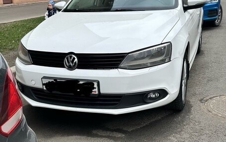 Volkswagen Jetta VI, 2013 год, 950 000 рублей, 9 фотография