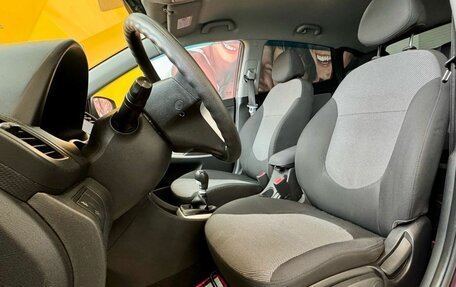 Hyundai Solaris II рестайлинг, 2011 год, 689 000 рублей, 9 фотография