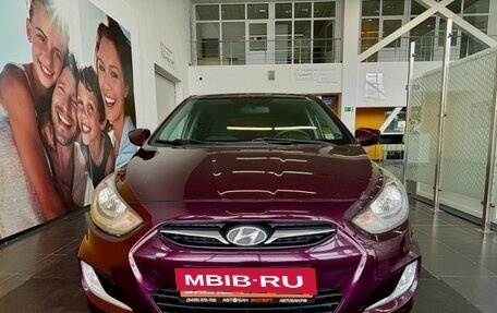 Hyundai Solaris II рестайлинг, 2011 год, 689 000 рублей, 2 фотография