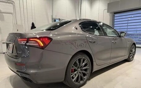 Maserati Ghibli, 2022 год, 6 300 000 рублей, 3 фотография