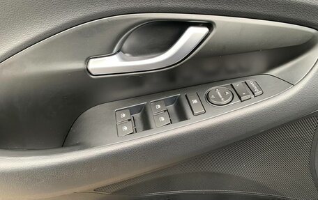 Hyundai i30 III, 2018 год, 1 990 000 рублей, 15 фотография