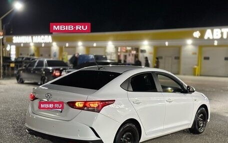 Hyundai Solaris II рестайлинг, 2021 год, 1 490 000 рублей, 2 фотография