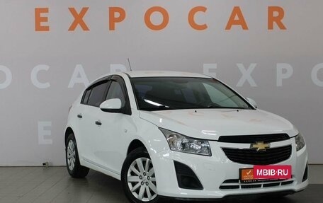 Chevrolet Cruze II, 2012 год, 740 000 рублей, 3 фотография