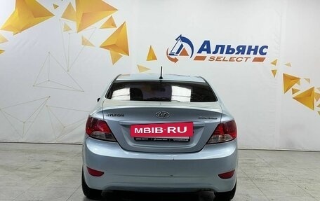 Hyundai Solaris II рестайлинг, 2012 год, 785 000 рублей, 4 фотография
