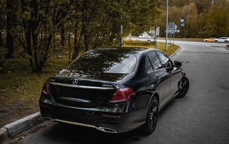 Mercedes-Benz E-Класс, 2019 год, 4 100 000 рублей, 5 фотография
