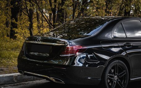 Mercedes-Benz E-Класс, 2019 год, 4 100 000 рублей, 6 фотография