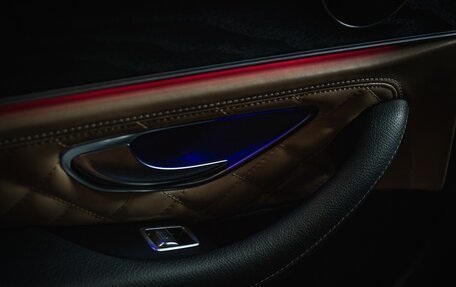 Mercedes-Benz E-Класс, 2019 год, 4 100 000 рублей, 20 фотография