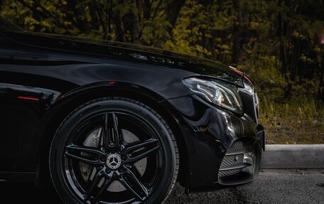 Mercedes-Benz E-Класс, 2019 год, 4 100 000 рублей, 15 фотография