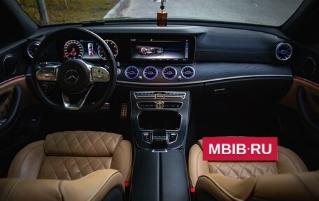 Mercedes-Benz E-Класс, 2019 год, 4 100 000 рублей, 18 фотография