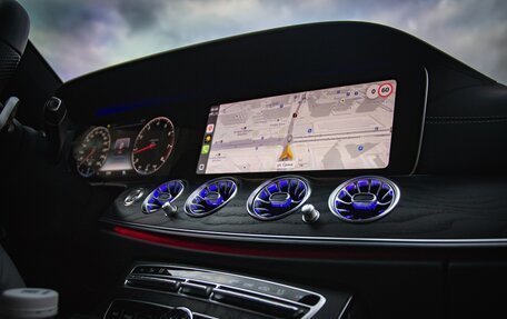 Mercedes-Benz E-Класс, 2019 год, 4 100 000 рублей, 24 фотография
