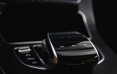 Mercedes-Benz E-Класс, 2019 год, 4 100 000 рублей, 27 фотография