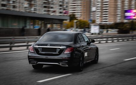 Mercedes-Benz E-Класс, 2019 год, 4 100 000 рублей, 40 фотография