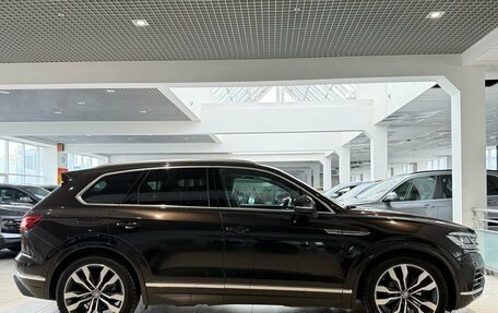 Volkswagen Touareg III, 2019 год, 3 850 000 рублей, 8 фотография